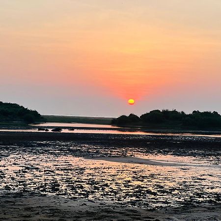 Kingfisher Beach Resort-Yala Kirinda  Exteriér fotografie